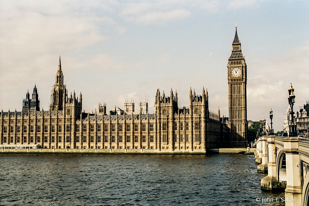 Houses of Parliament on the River Thames - ID: 15927671 © John T. Sakai