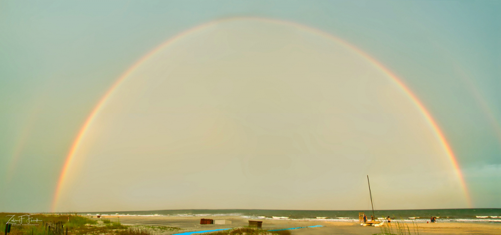 Coastal Rainbow - ID: 15931679 © Zelia F. Frick