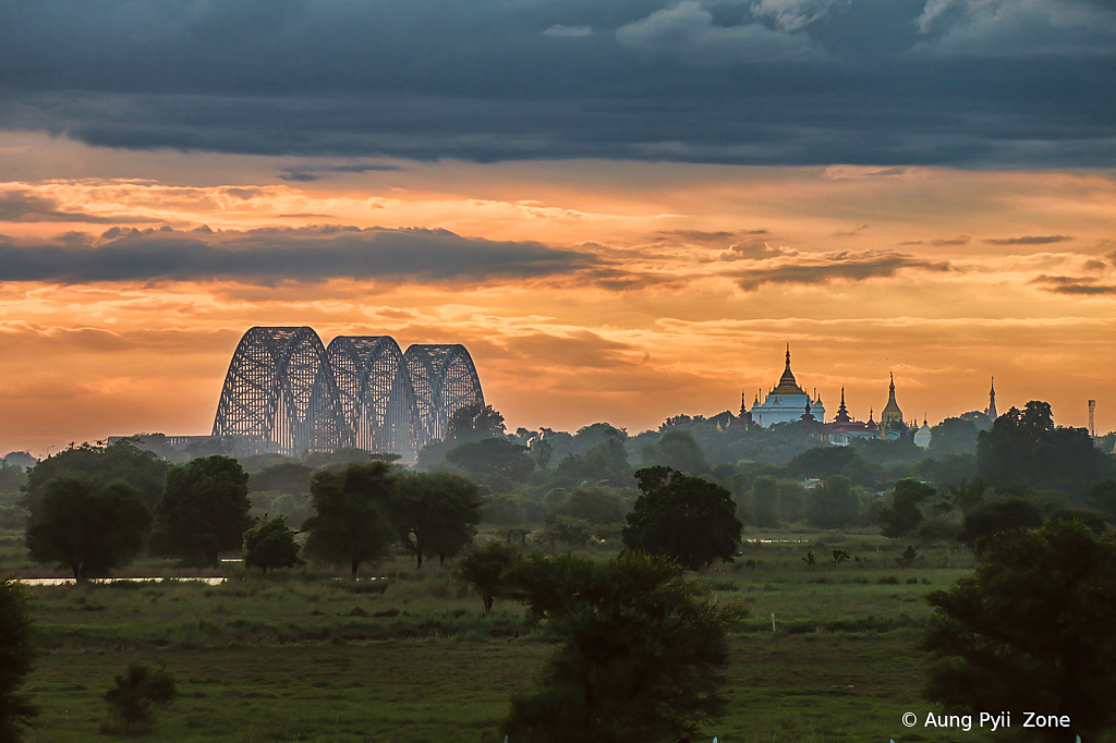 Bridge in golden hour