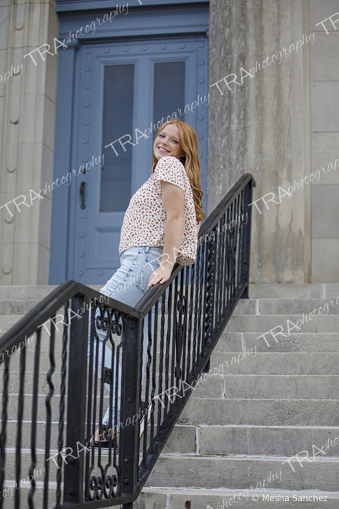 RB221012sz - ID: 15949912 © Mesha Sanchez