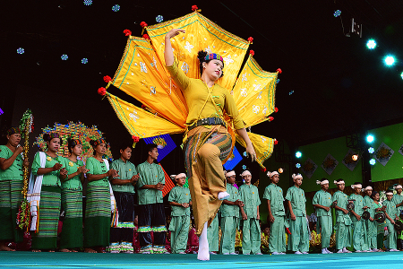 Shan Traditional Dance