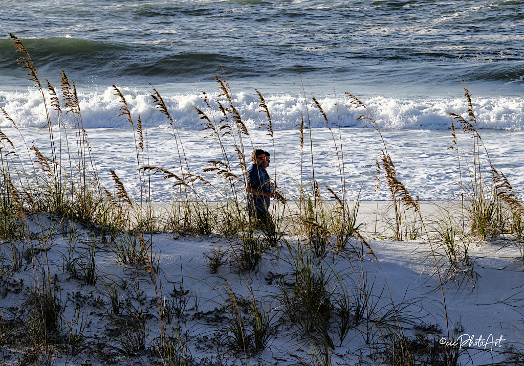 Beachwalkers - ID: 15962609 © Candice C. Calhoun