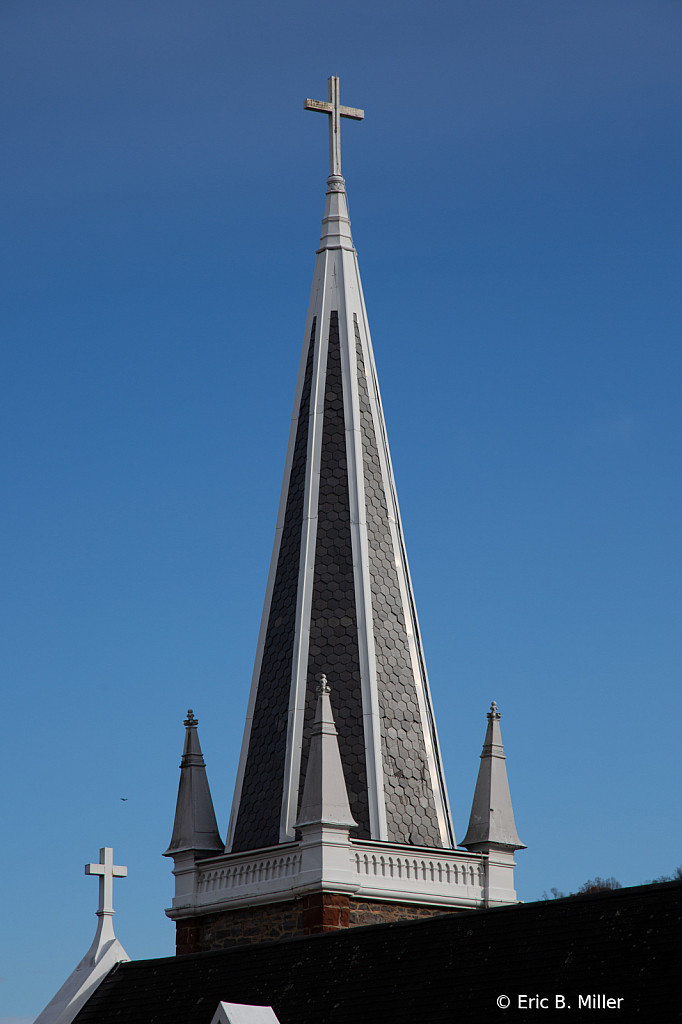 Steep steeple - ID: 15963677 © Eric B. Miller