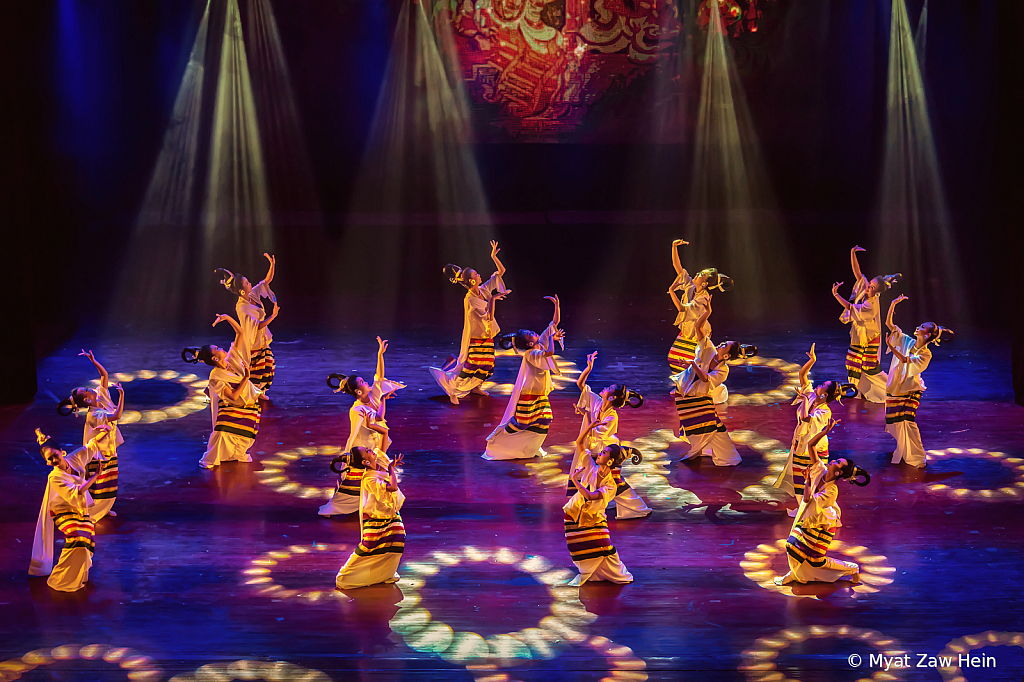 Myanmar Traditional Dance