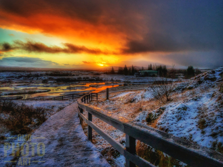 ~ ~ DAWN AT THE GOLDEN CIRCLE ~ ~ 