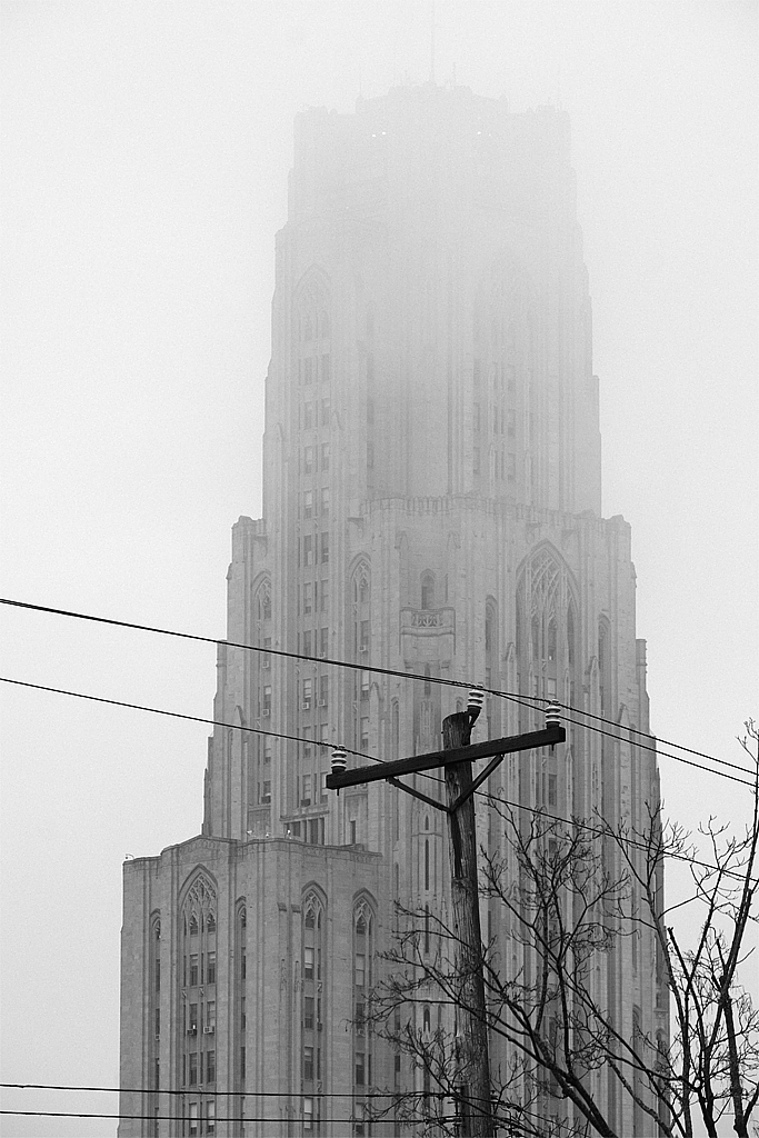 Cathedral Of Learning - ID: 15968221 © Larry Lawhead