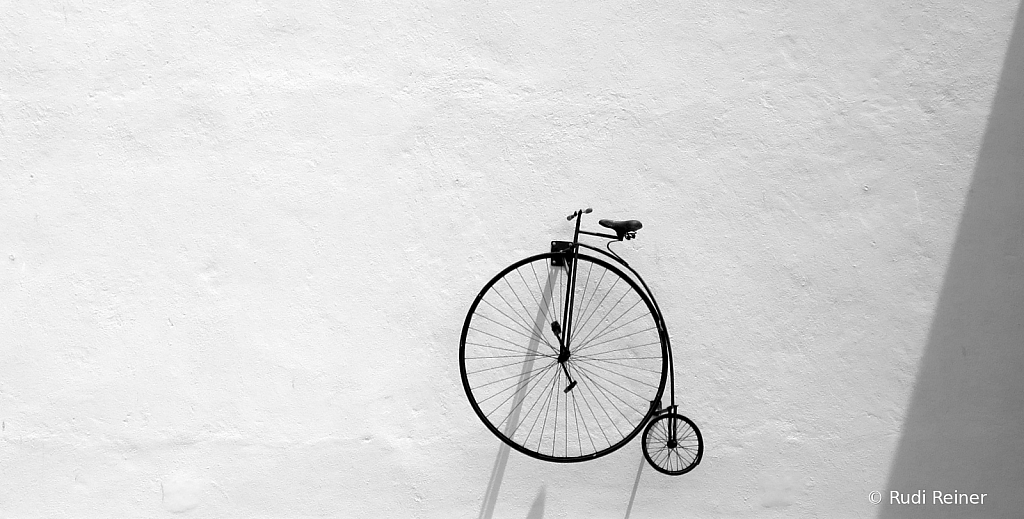 Bikes sold here, Porto 