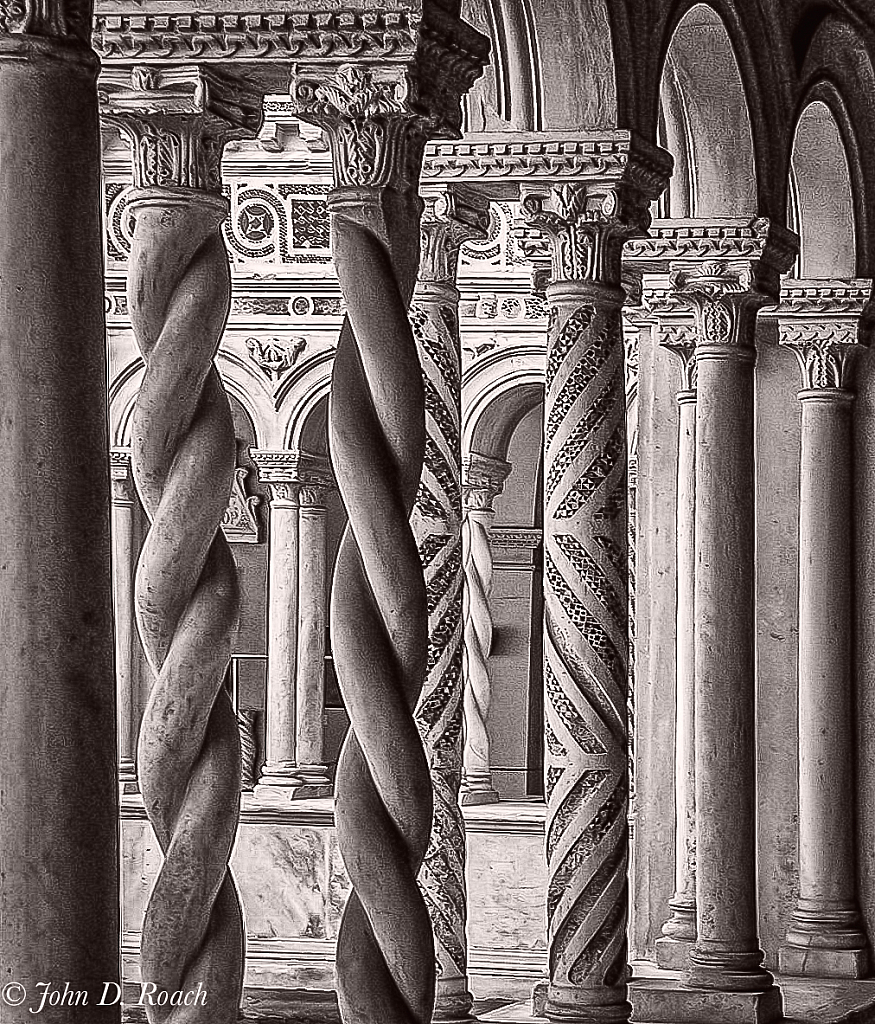 Columns of Rome - ID: 15975753 © John D. Roach