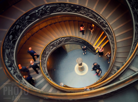 ~ ~ BRAMANTE STAIRCASE ~ ~ 