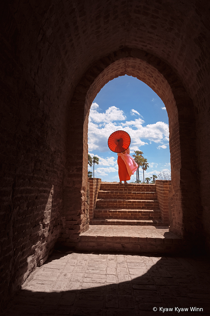 The Door and Sky 