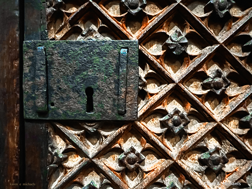 cabinet door locked - ID: 15999067 © Karen E. Michaels