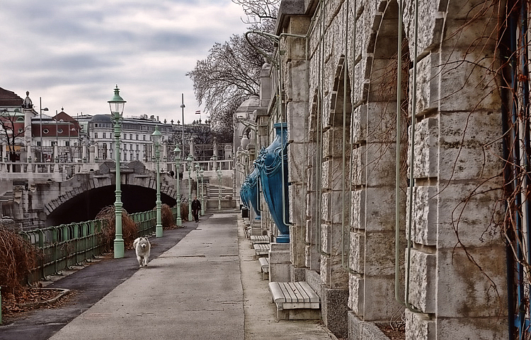 Strolling along the Vienna River