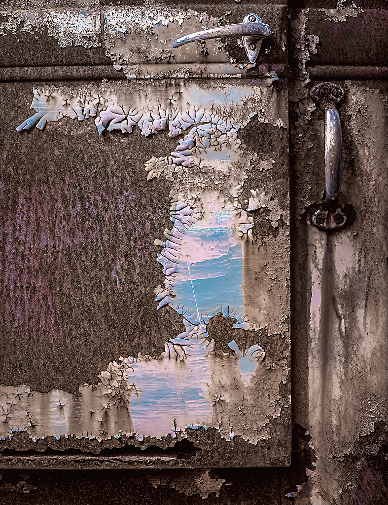 Topography of a Truck - ID: 16007569 © Martin L. Heavner