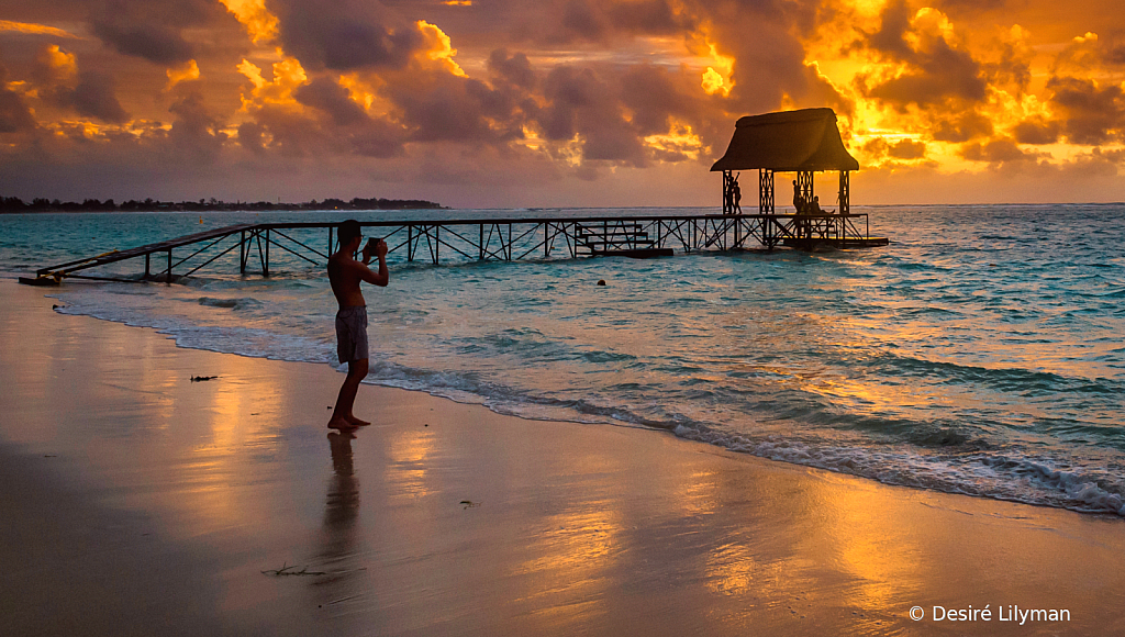 The photographer and the pier