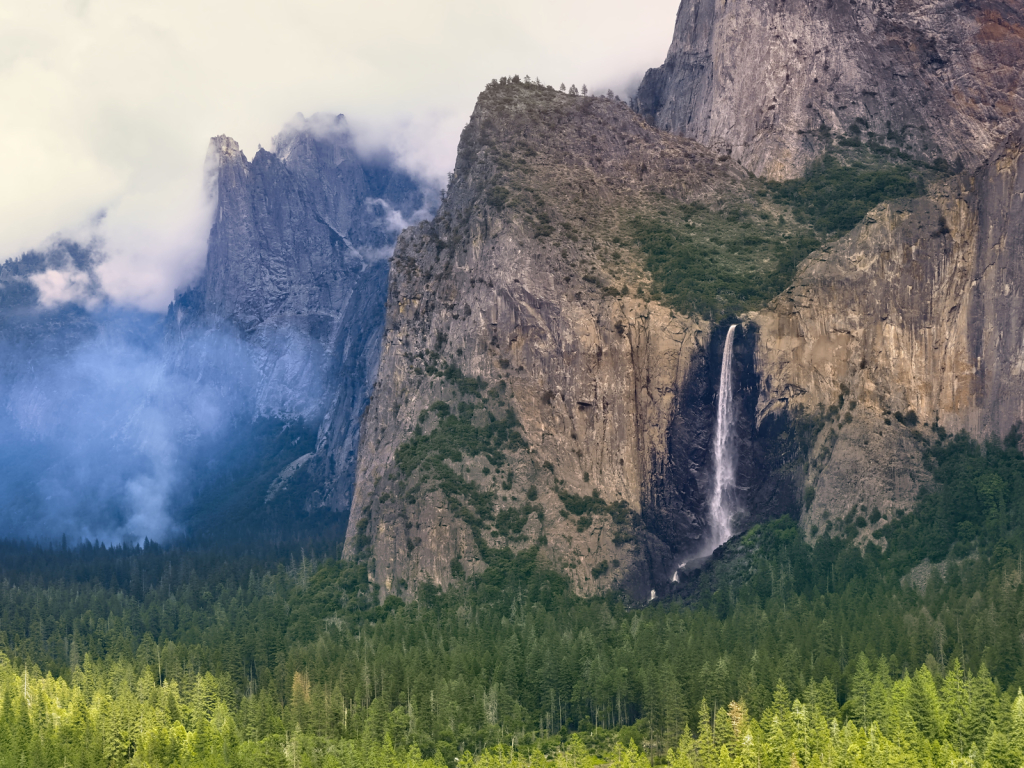 Bridalveil Fall - Yosemite