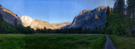 Yosemite Valley - near Ahwahnee