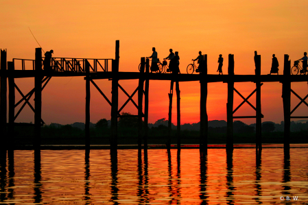 World longest U-Bein teak bridge