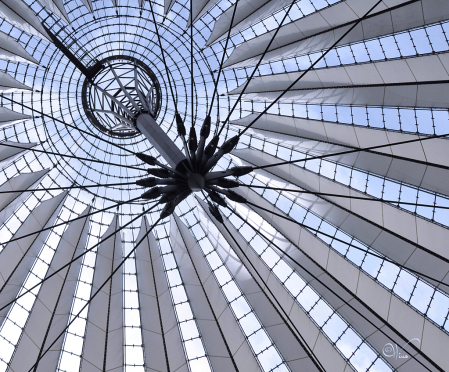 Movable sun sails - Sony Center Berlin 