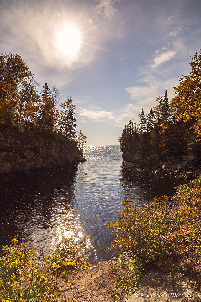 Temperance River flowing into Lake Superior  - ID: 16027827 © Roxanne M. Westman