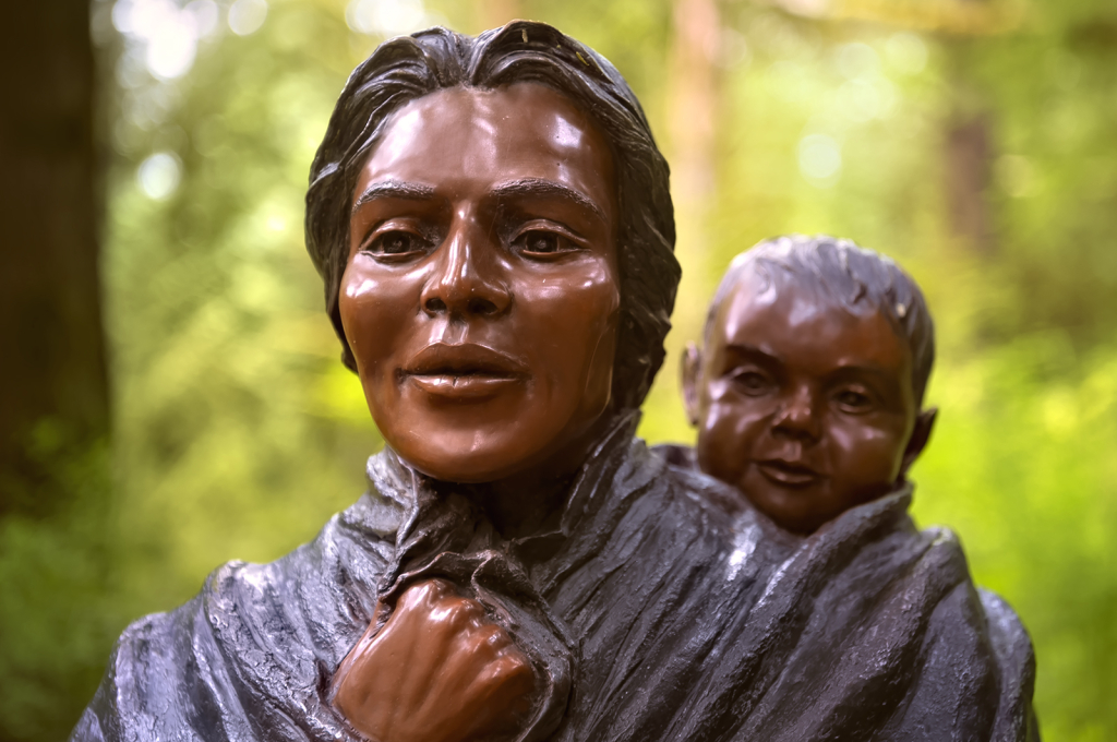 Sacagawea & Jean Baptiste Close-up - ID: 16032736 © Kelley J. Heffelfinger