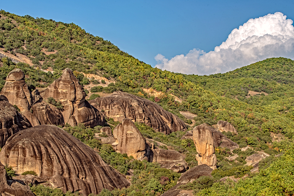 Psammite Rocks and Cloud.