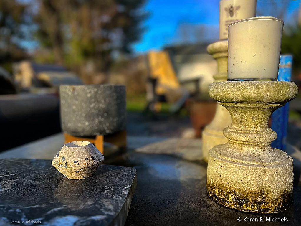 candles and stone - ID: 16034438 © Karen E. Michaels