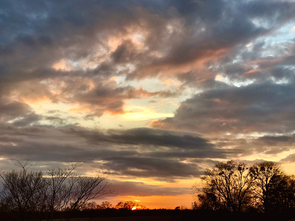 Beautiful colors, tones and depth of a sunset - ID: 16041573 © Elizabeth A. Marker