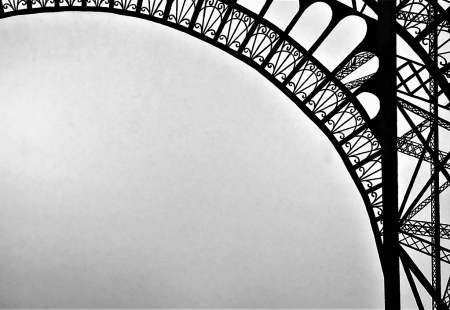 Arch Design of Eiffel Tower 