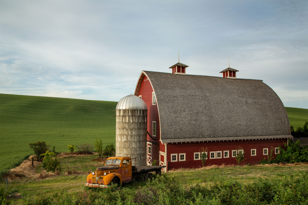 Palouse Barn