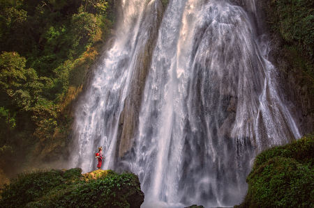 Giant Waterfall