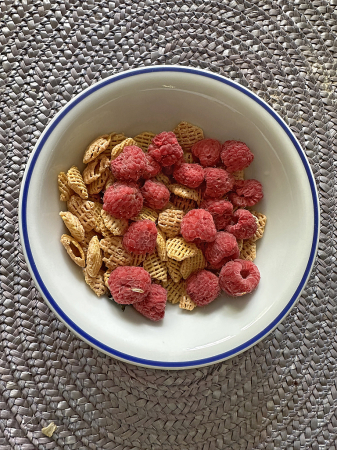 Red raspberries and cereal
