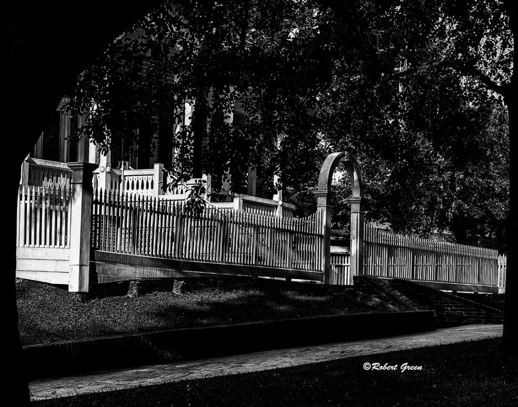 Picket Fence - ID: 16069504 © Robert/Donna Green