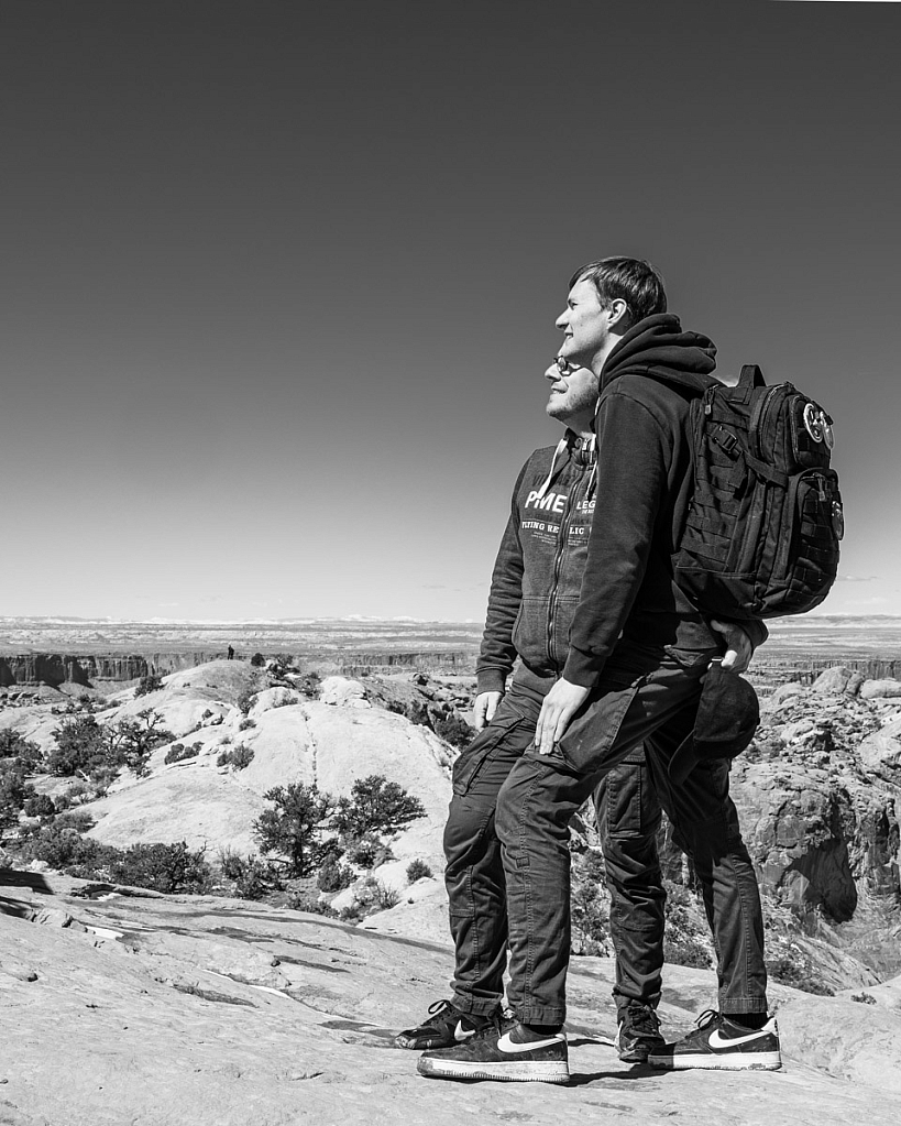 Photo Shoot at Canyonlands Lookout Point 