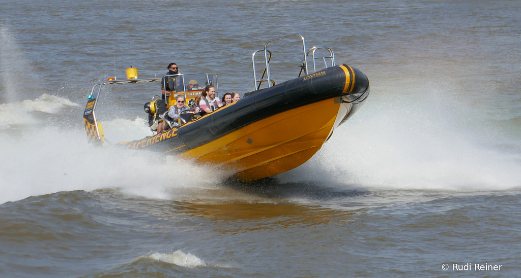 Fun on the Thames