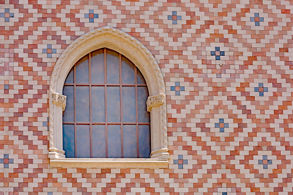 Window and Tile