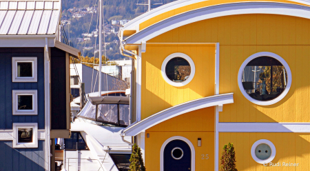 Houseboat windows