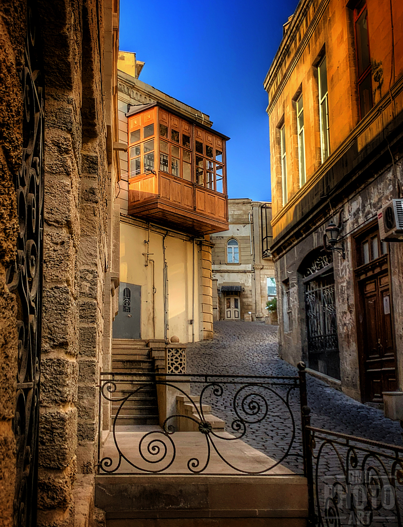 ~ ~ LOST IN THE CITY OF BAKU ~ ~ 