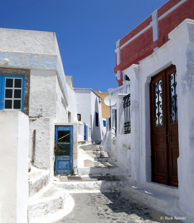 Following the path, Santorini