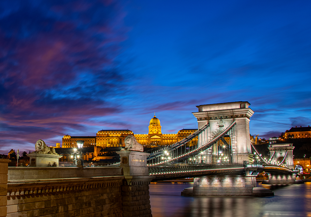 Chain Bridge and Buda Castle HDR