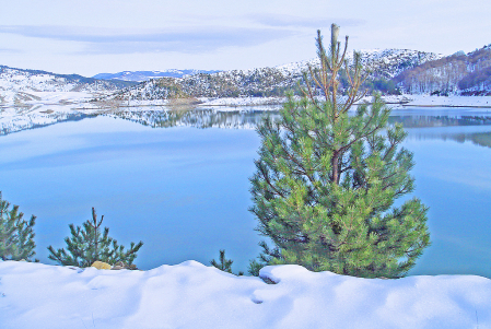 Winter mountain lake.