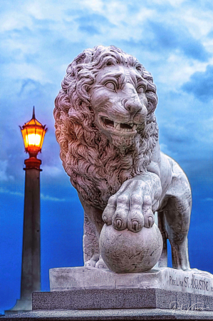 Bridge of Lions at dusk