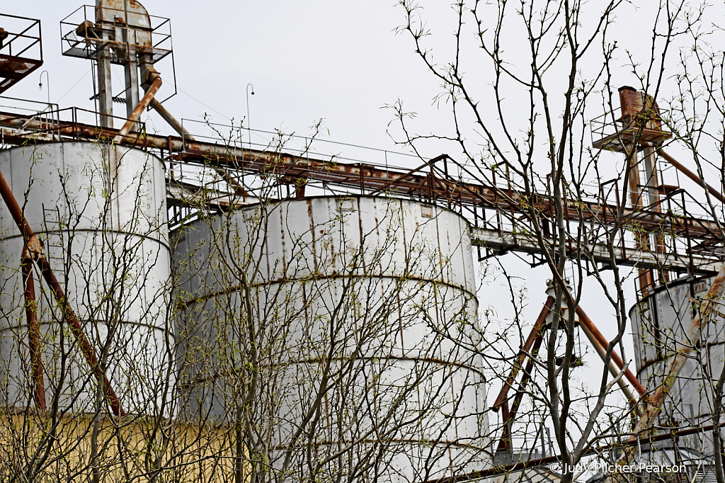 the stalwart silos....