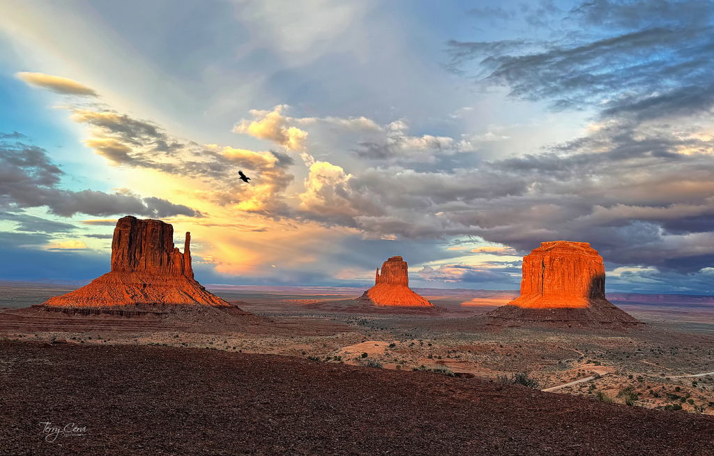 Sundown in Monument Valley