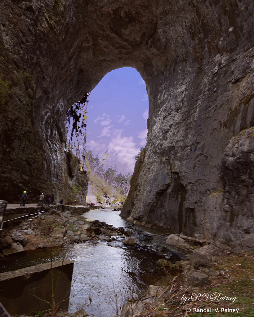 Thru the eye ot the Natural Bridge