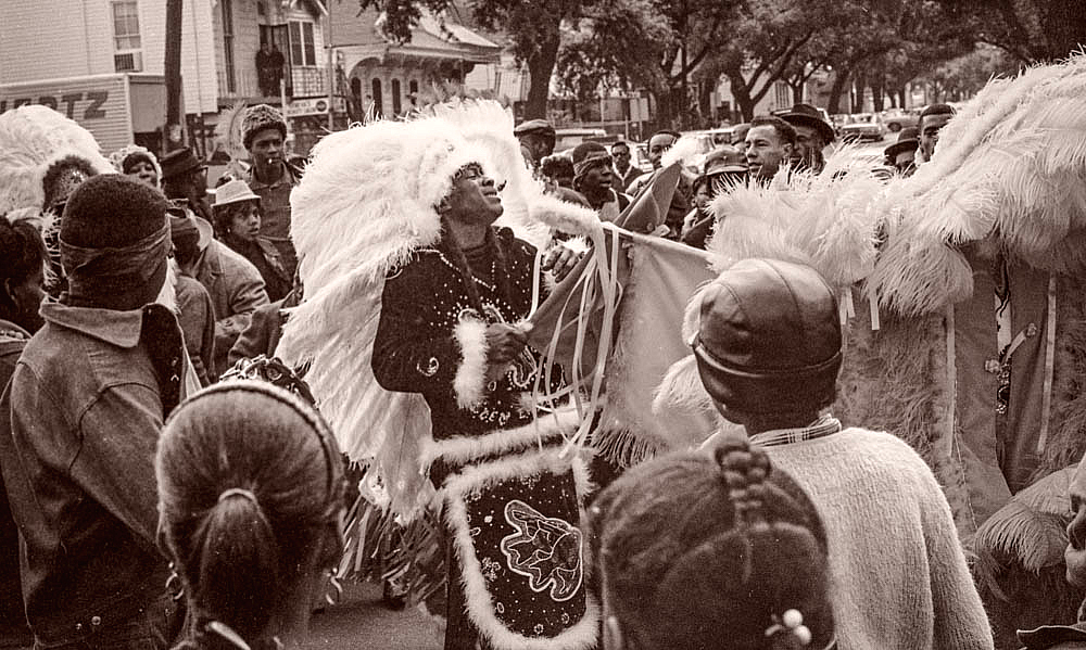 Mardi Gras 2nd Line (NO 13) - ID: 16112105 © John S. Brown