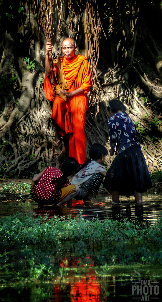 ~ ~ MONK AND CHILDREN ~ ~ 