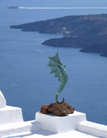 Starfish below, Santorini