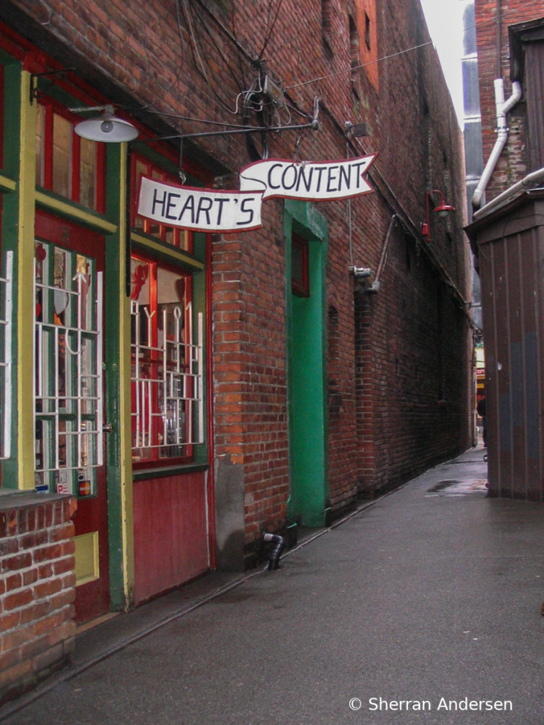 Fan Tan Alley