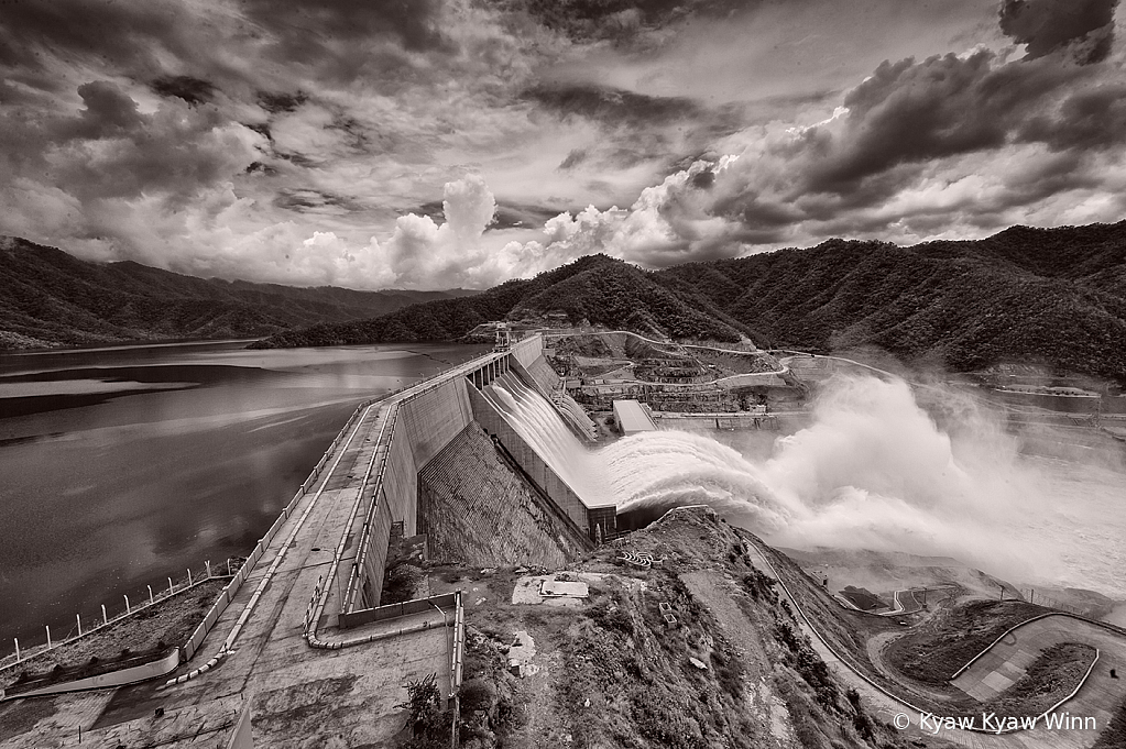 Huge Dam
