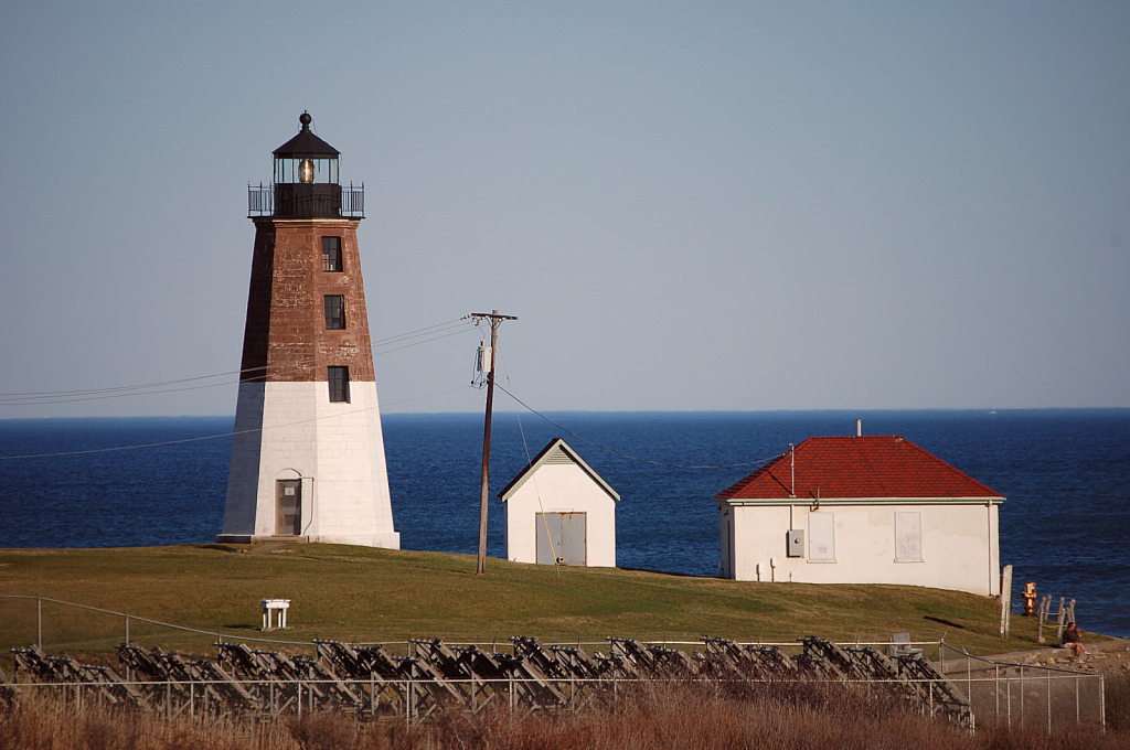 guidepost - ID: 16121828 © Dawn Schwack